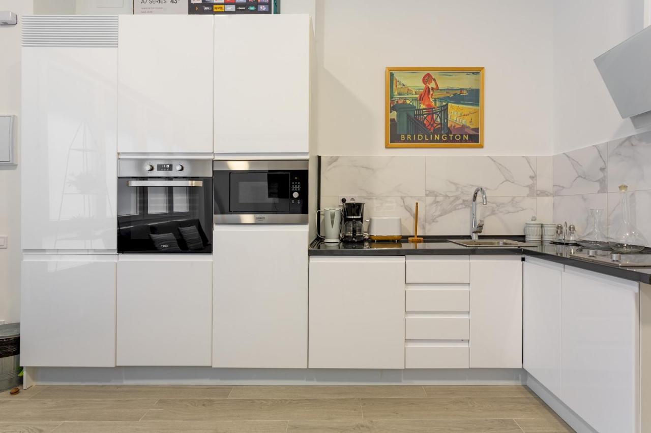 1 Bedroom 1 Bathroom Furnished - Av De America - Studio - Mintystay Madrid Exterior foto